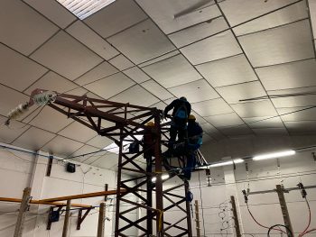 Finaliza la formación en seguridad en altura y riesgo eléctrico de un grupo de trabajadores venidos de Perú
